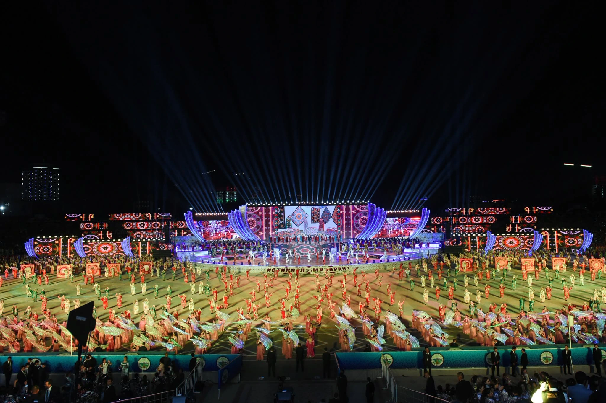 Mass performance in front of the outdoor rental LED stage screens during the Independence Day evening show